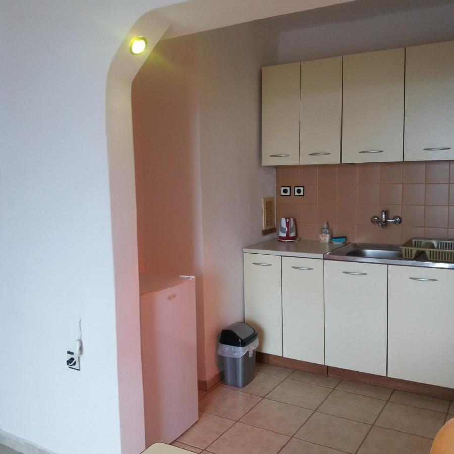 Къща За Гости Семейство Маврови Hotel Rezovo Bagian luar foto