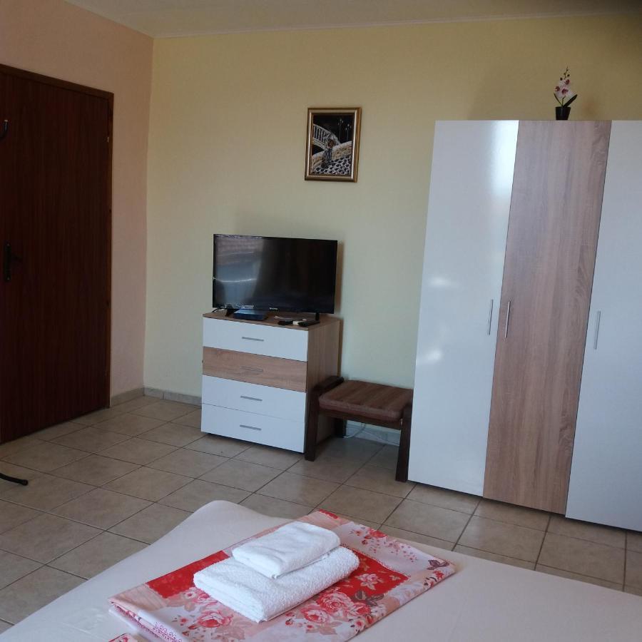 Къща За Гости Семейство Маврови Hotel Rezovo Bagian luar foto