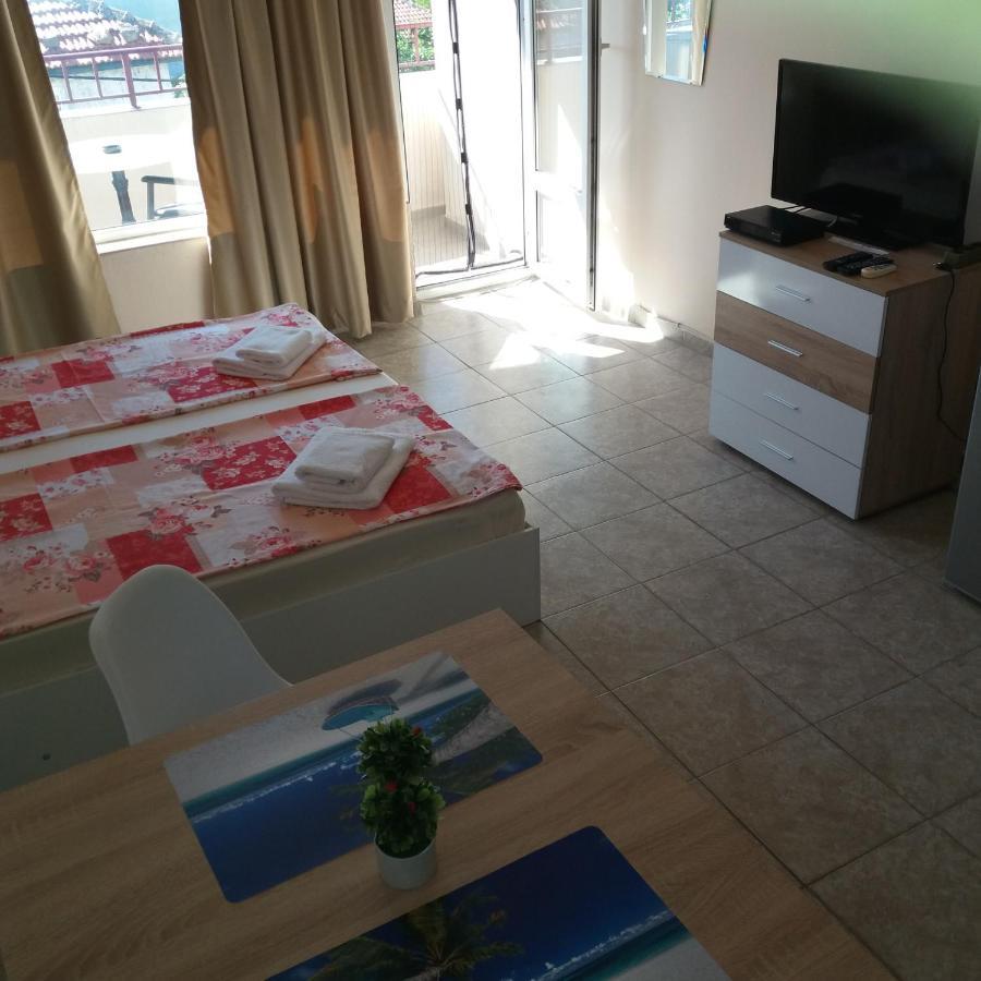 Къща За Гости Семейство Маврови Hotel Rezovo Bagian luar foto