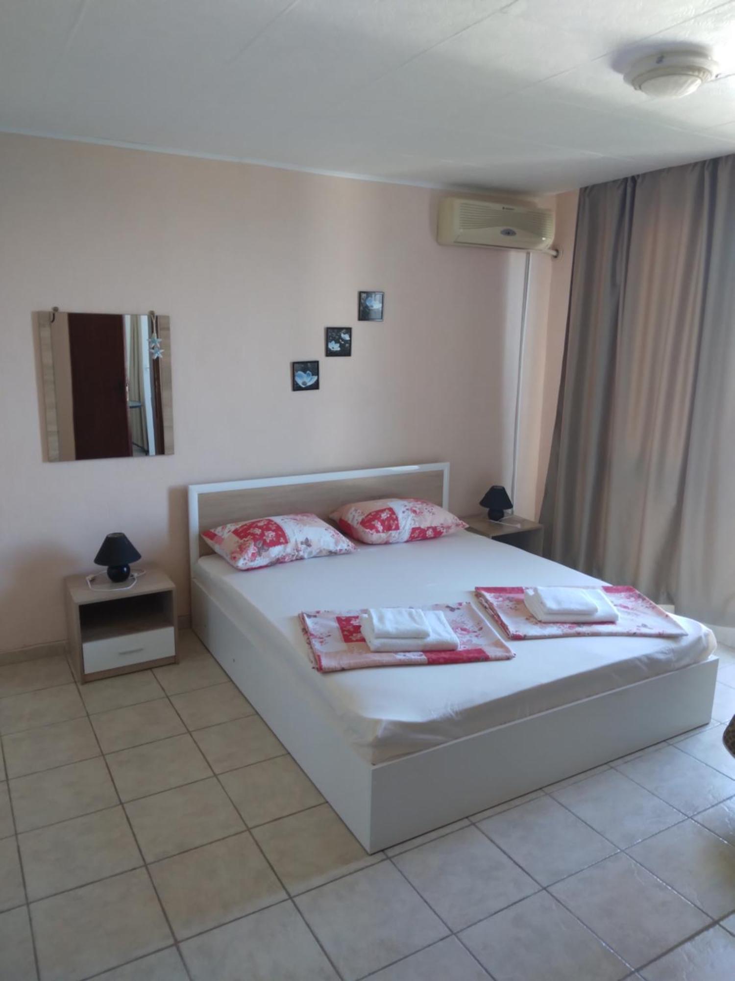 Къща За Гости Семейство Маврови Hotel Rezovo Bagian luar foto