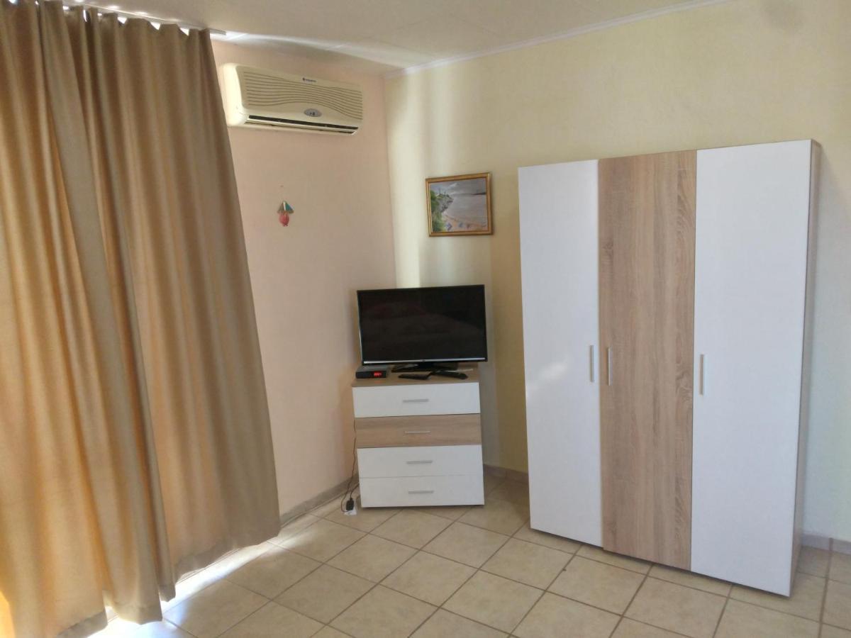 Къща За Гости Семейство Маврови Hotel Rezovo Bagian luar foto