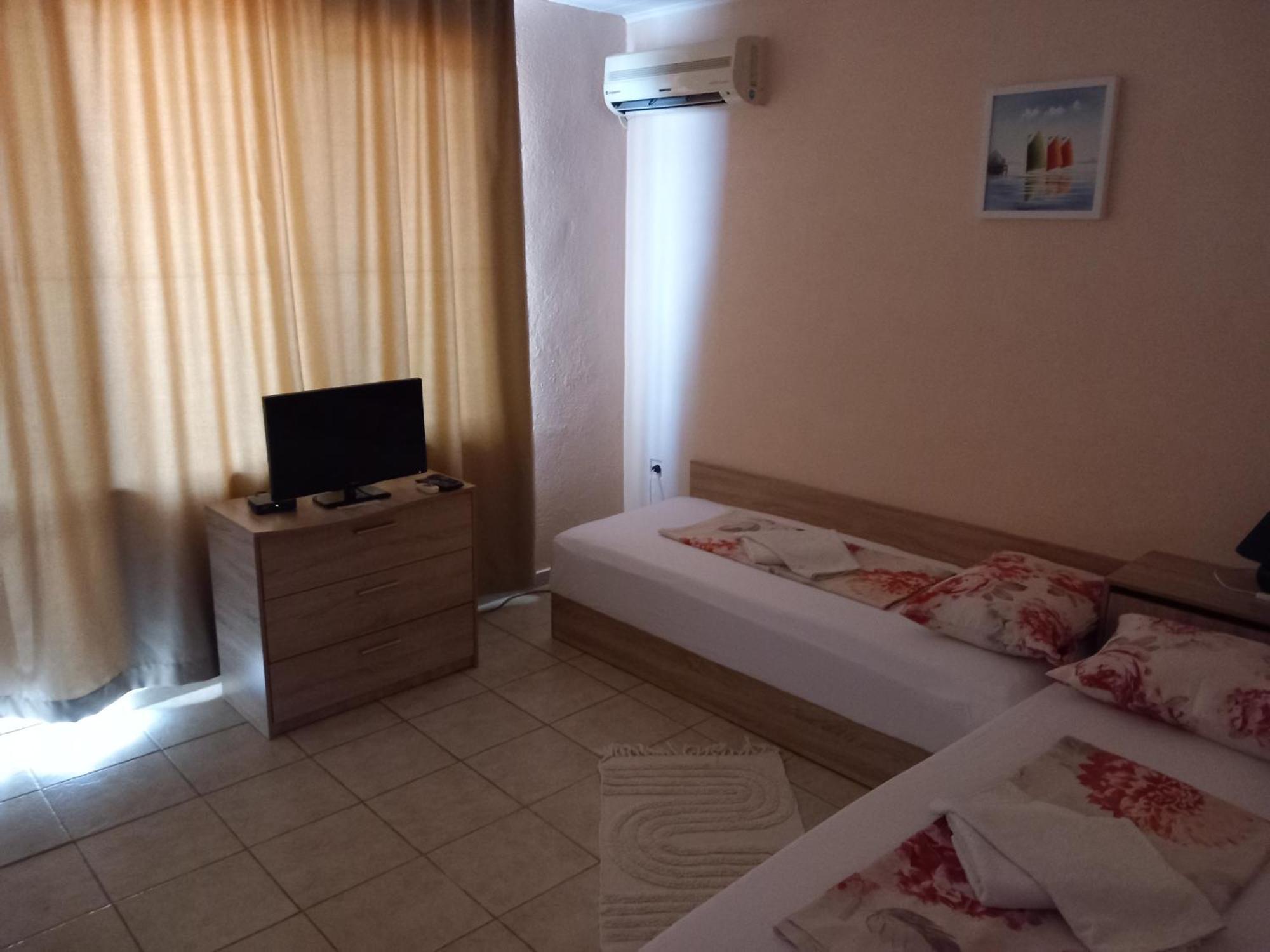 Къща За Гости Семейство Маврови Hotel Rezovo Bagian luar foto